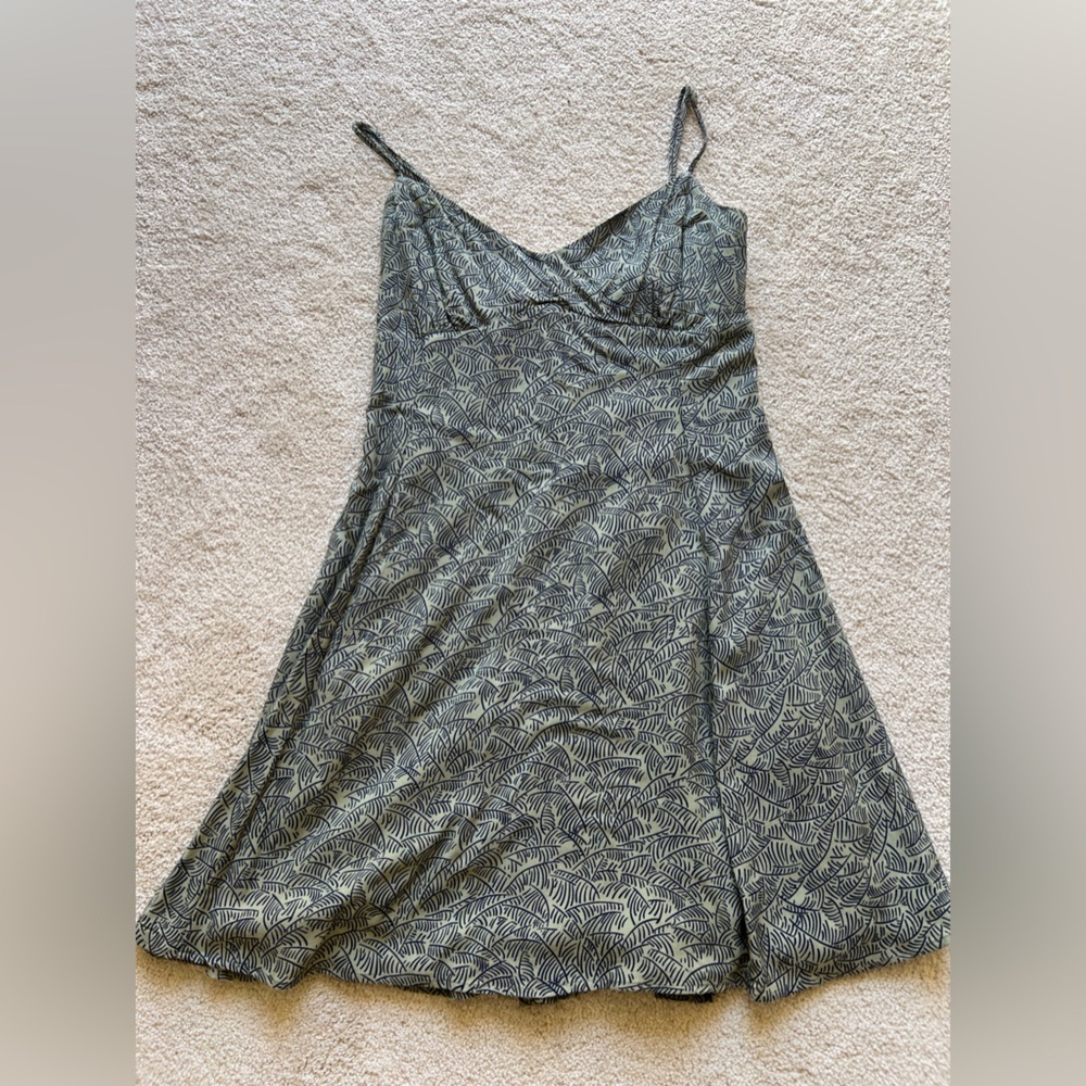Cute spaghetti strap mini dress - green with blue print